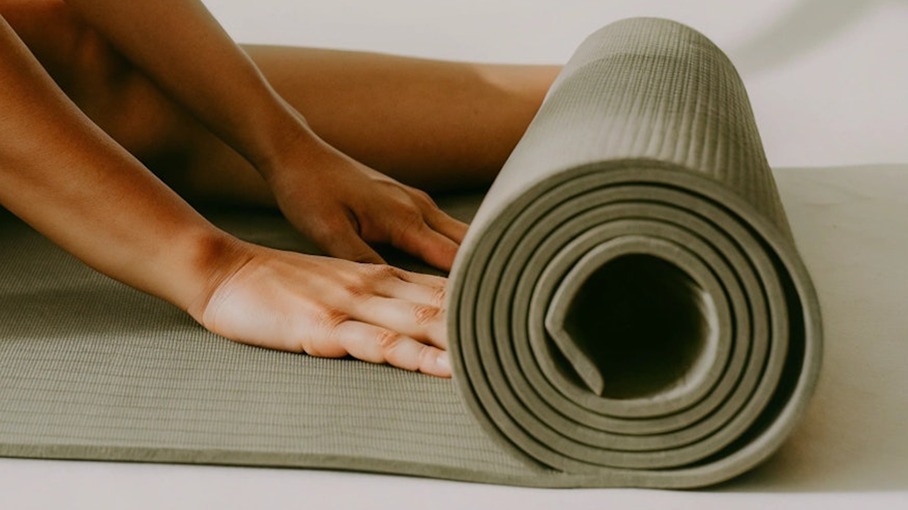 How to Pick the Right Yoga Mat for Your Needs