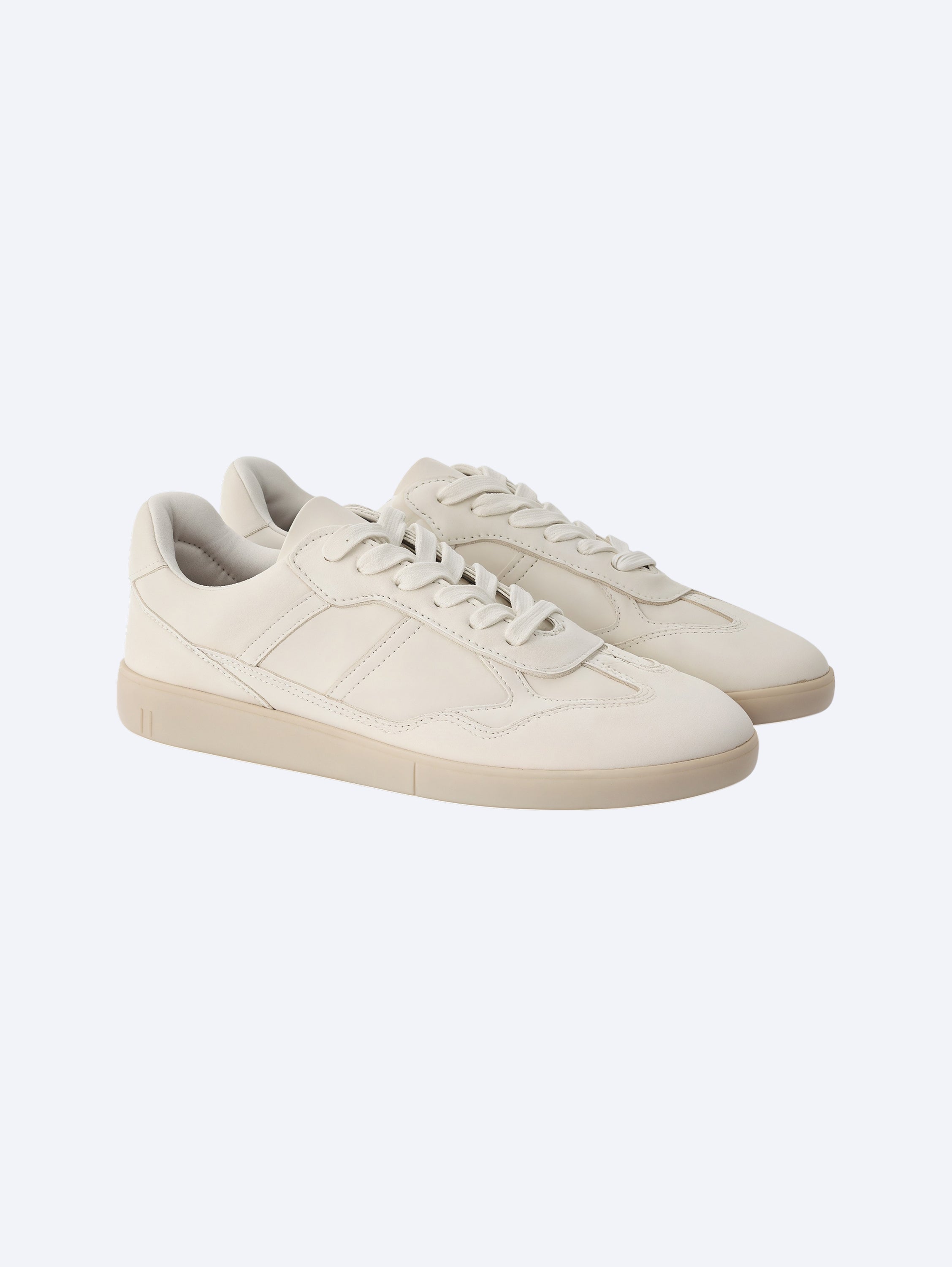 Minimalist Leather Sneaker