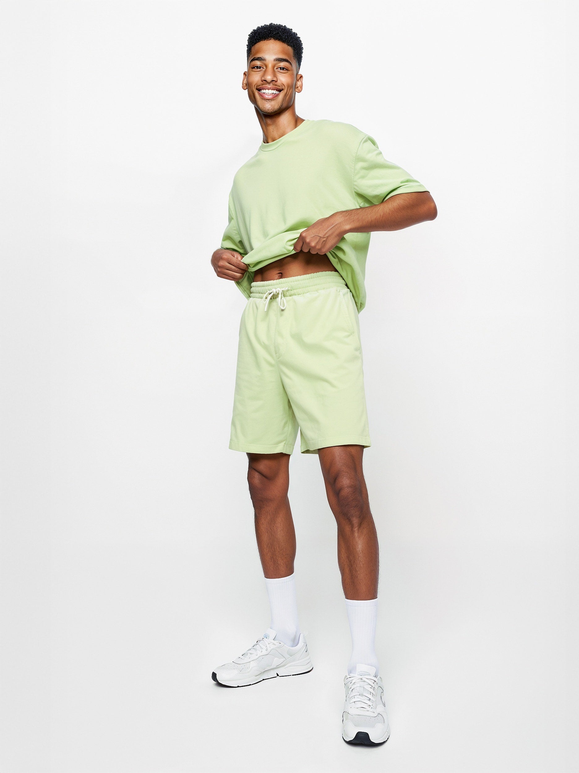 Oversized Fit Shorts 3